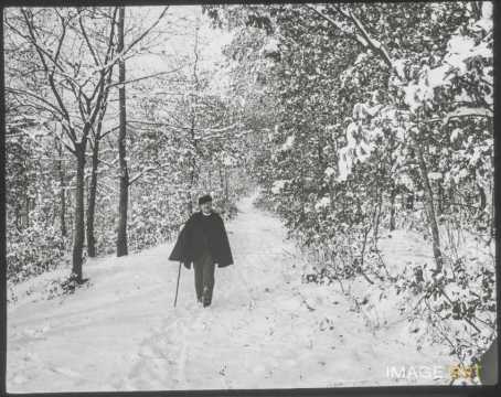 Homme dans la neige (Nancy)